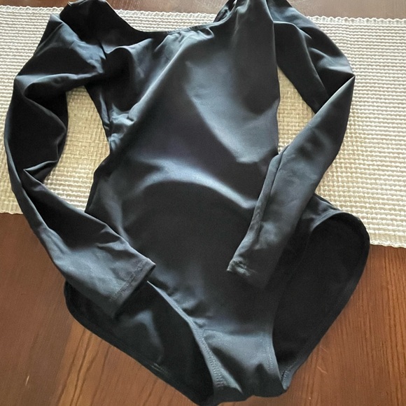 Capezio Long Sleeve Black Leotard Size M Women’s - Picture 5 of 5